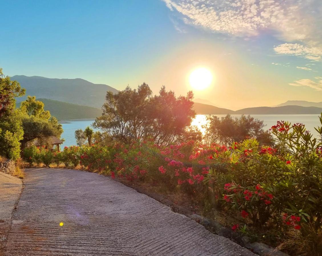 Villa Nautique - Waterfront Syvota Exterior foto